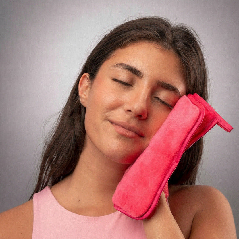 Takawin Reusable Makeup Remover Towel – Chemical - Free, Skin - Loving & Eco - Friendly - Choices